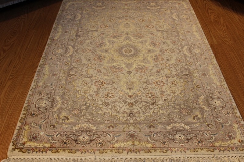 High Quality Handmade Rug made out of Natural wool and Silk Beige background gallery