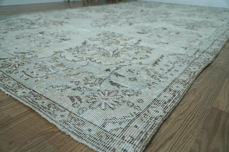 VINTAGE TURKISH RUG, Neutral Beige Rug, Carpet, 5.71x9.58 ft H-2241 gallery