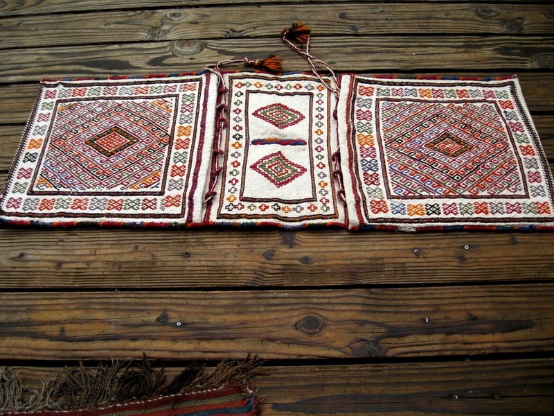 ANTIQUE 1910 TURKISH SADDLE BAG WITH WHITE COLOR COTTON AND WOOL SOUMAC gallery