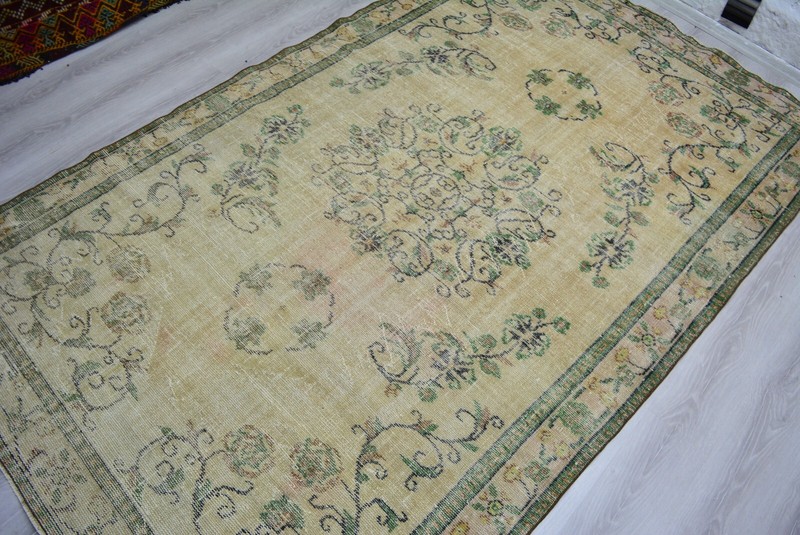 Vintage Beige Oriental Rug, 5.8x9.5ft, Antique Turkish Handmade Medallion Rug, gallery