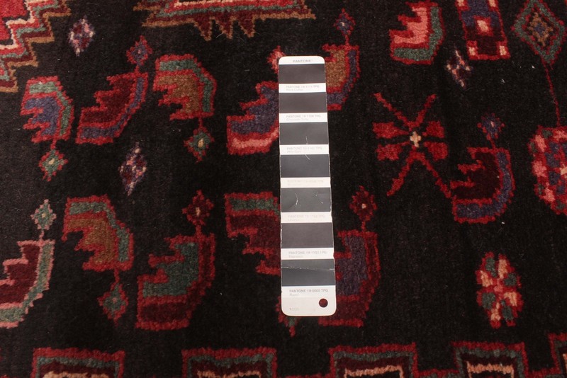 Vintage 4'10" x 9'7" Traditional Hand Knotted Vegetable Dye Wool Area Rug gallery
