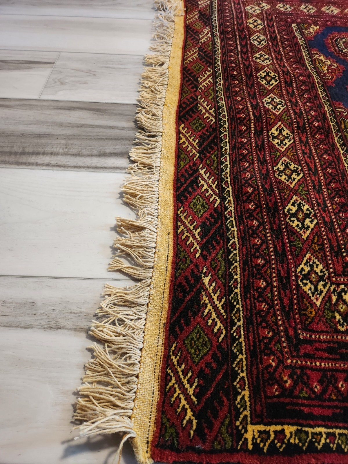 Zahir Shahi design, (King Diamond) Made of Pure Sheeps wool, Hand Knotted. gallery