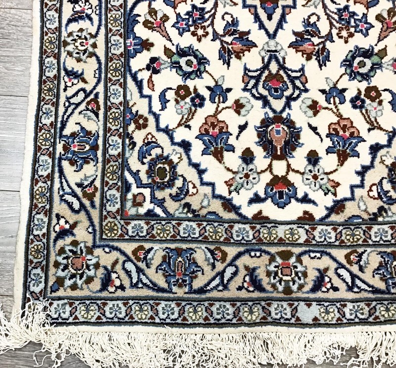 Exquisite Hand-knotted Rug 3'2"X 5'17" gallery