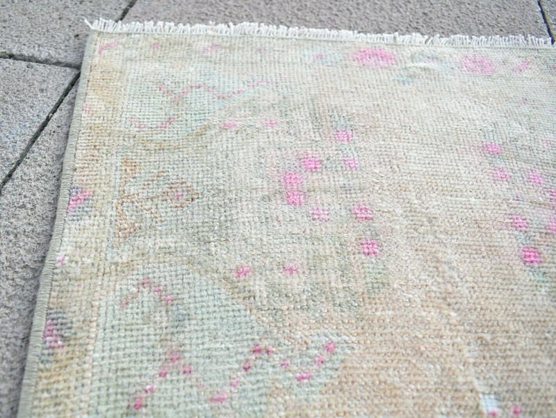 Vintage Turkish Rug 18'' x 37'' Muted Dye Oushak Rug Hand-knotted Small Wool Rug gallery