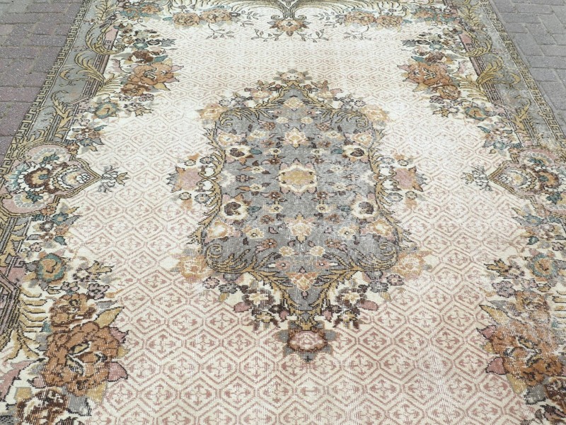 Vintage Turkish Rug, Distressed Floor Carpet, Handmade Wool Large Rug 84"x123" gallery