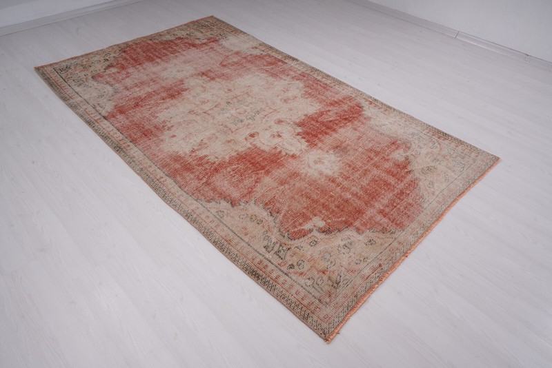 Faded Turkish Rug Vintage Area Rug Old Oushak Rug Antique Rug 5x9 Handmde Rug 16 gallery