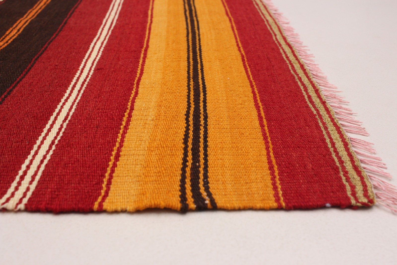 Vintage 4'6" x 9'3" Traditional Wool Hand Woven Oriental Area Rug gallery