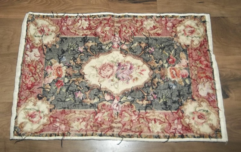 VTG BEIGE BURGUNDY DARK BLUE WOOL FOLK ART HAND HOOKED RUG gallery