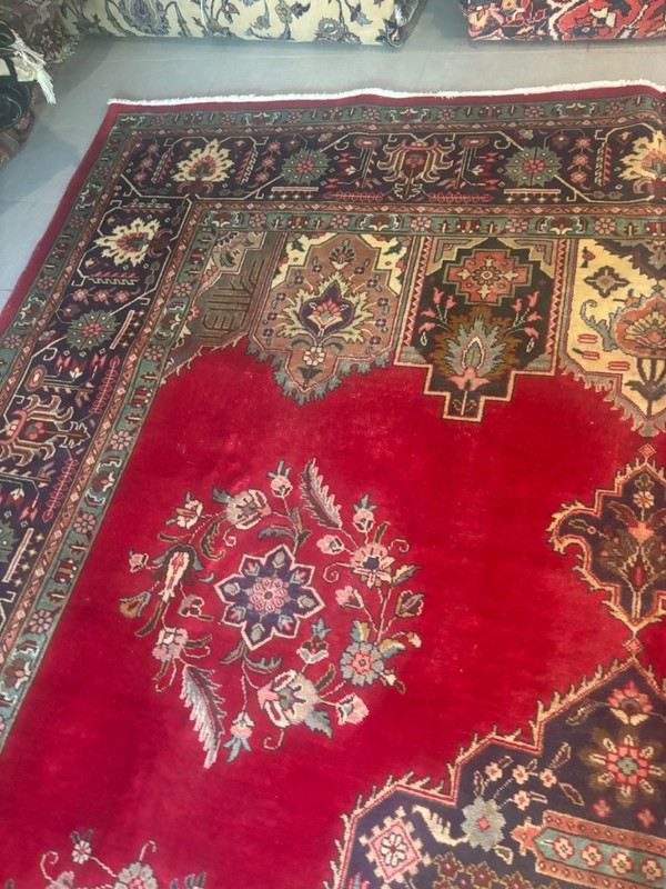 SIMI ANTIQUE. HAND MADE. 13x10 EXCELLENT CONDITION. FULL PILE.WITH SINGNR gallery