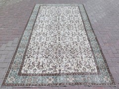 Turkish Modern Rug, Area Rug, Vintage Large Rug, Distressed Wool Carpet 70″x119″
