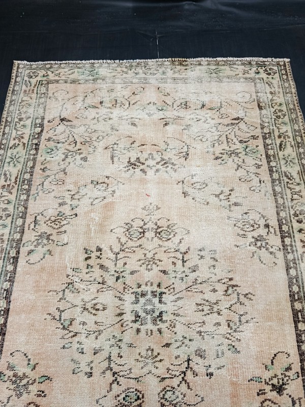 Turkish Vintage Beige Rug, 4.6x8.2ft, Antique Handmade Beige Medallion Carpet, gallery