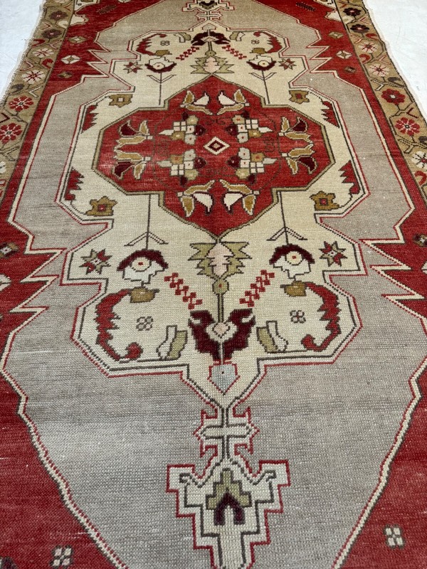 Oriental Hand-Knotted Wool Gallery Size Turkish Oushak Ivory/Red 4'4" x 8'5" gallery