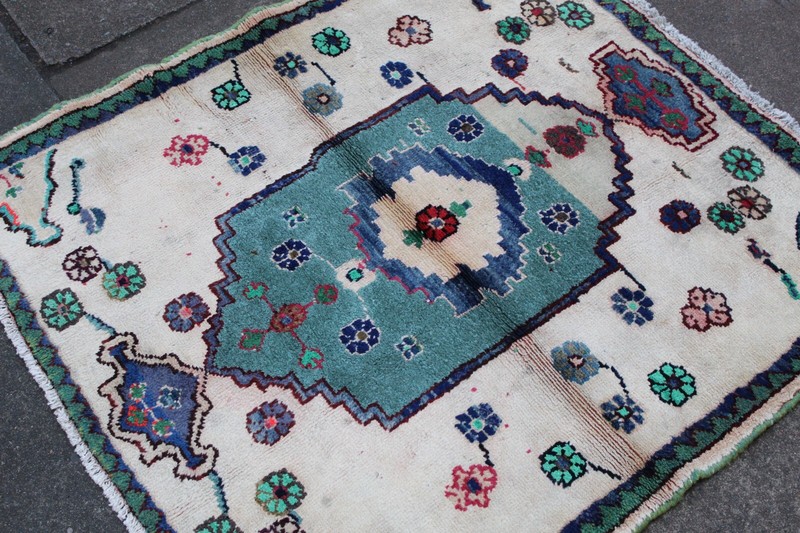 Vintage Hand Made Traditional Rug Oriental Cotton White Green Small Rug 98x94cm gallery
