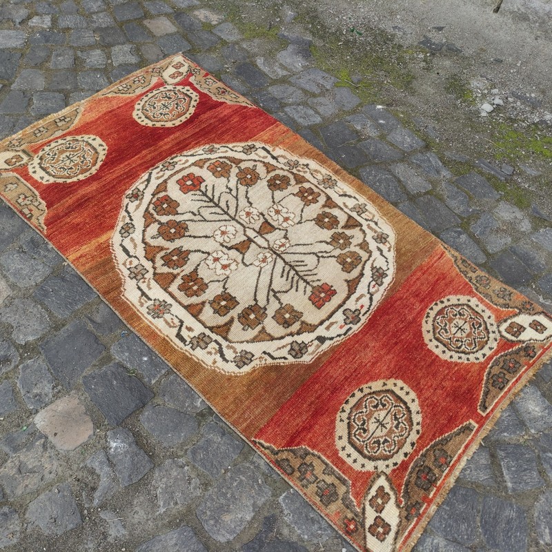 Noble Old Area Rug 2.66 x 4.95 ft , Handmade 3x5 Kitchen Rug 81 x 151 cm gallery