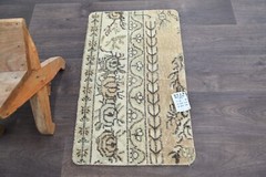 Oushak Turkish Doormat Rug 2×2 BEIGE Anatolian Handmade Vintage Small Kilim Rug