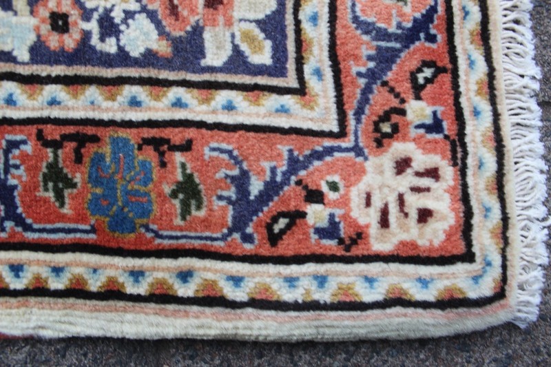 Vintage Hand Made Traditional Rug Oriental Wool White Small Rug 79x59cm gallery