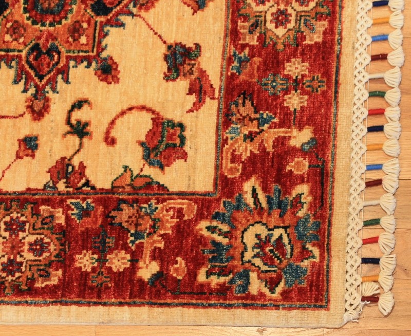 Hand-knotted Rug (Carpet) 2'8X9'3, Farahan mint condition gallery