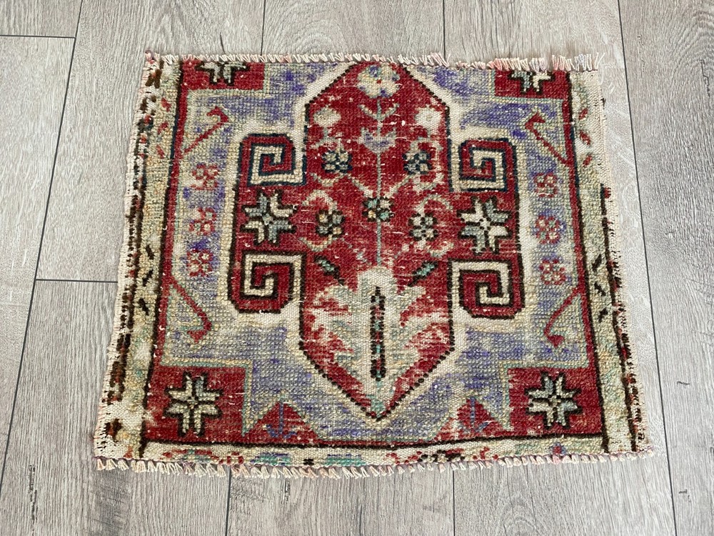 Vintage mini rug, Turkish small rug, Square rug, Bath rug, Wool rug, 1.3x1.5 ft