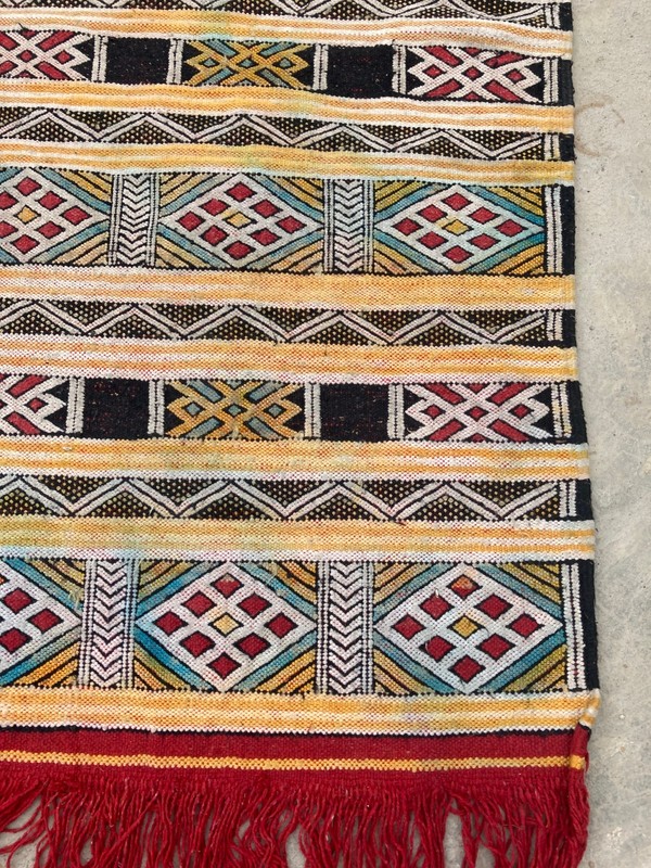 Vintage Traditional Handmade Beautiful Moroccan Kilim Floor Rug 116x50 cm gallery