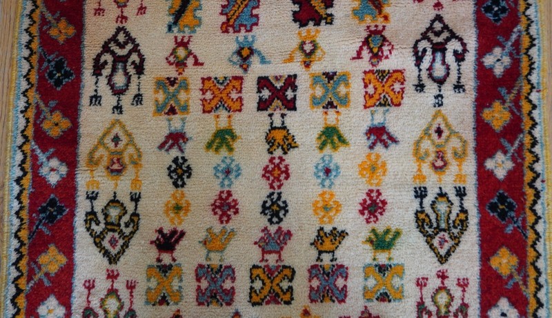 3'3" x 6'6" ANTIQUE MOROCCAN HAND KNOTTED WOOL IVORY GOLD RUG, BIRDS, TEA-POTS gallery