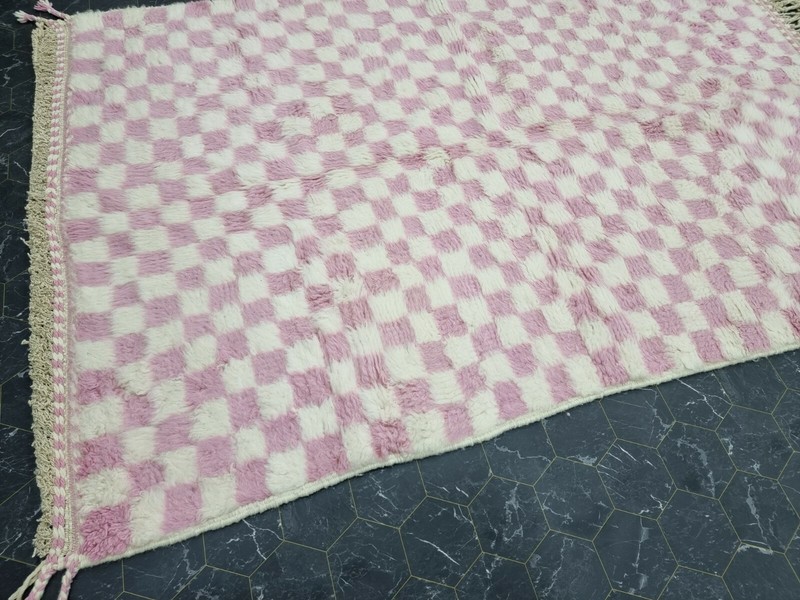 Moroccan Handmade Beni Ourain Rug 5'x7'7" Berber Checkered Pink White Carpet gallery