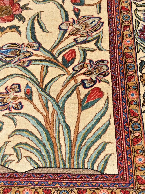 KOM SILK on WOOL Modern Design Circa : 1940 Size : 4' 7" x 6' 8" gallery