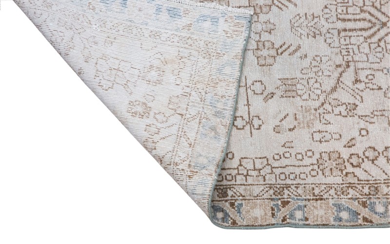 Antique Oushak 95x130 cm (3'1" x 4'3"), Turkish Handmade Wool, 60+ Years Old gallery