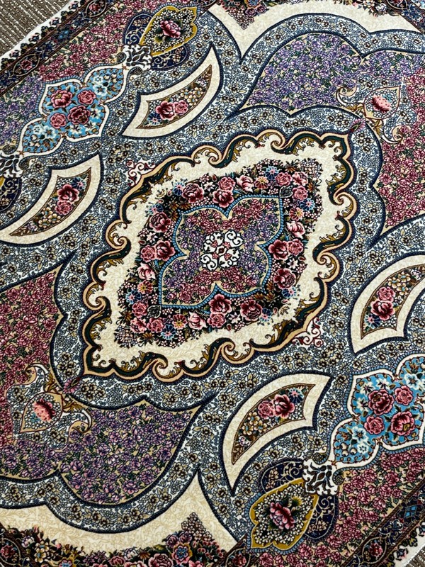 Silk Rug 3 x 5 ft High Quality Floral Medallion Design Soft 91 x 152 cm gallery