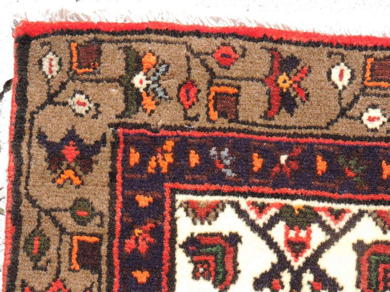 3x5ft. Handmade Vintage Sarab Wool Rug gallery