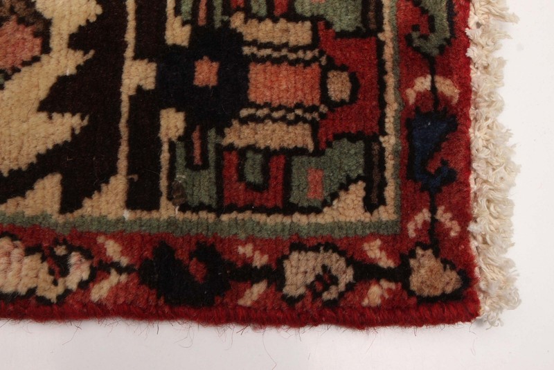 Vintage 4'3" x 6'3" Traditional Hand Knotted Vegetable Dye Wool Area Rug gallery