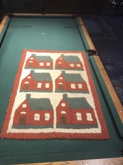 ANTIQUE VTG HOOKED RUG FOLK ART COUNTRY HOUSES 43 1/2 X 30 1/2” BEAUTIFUL