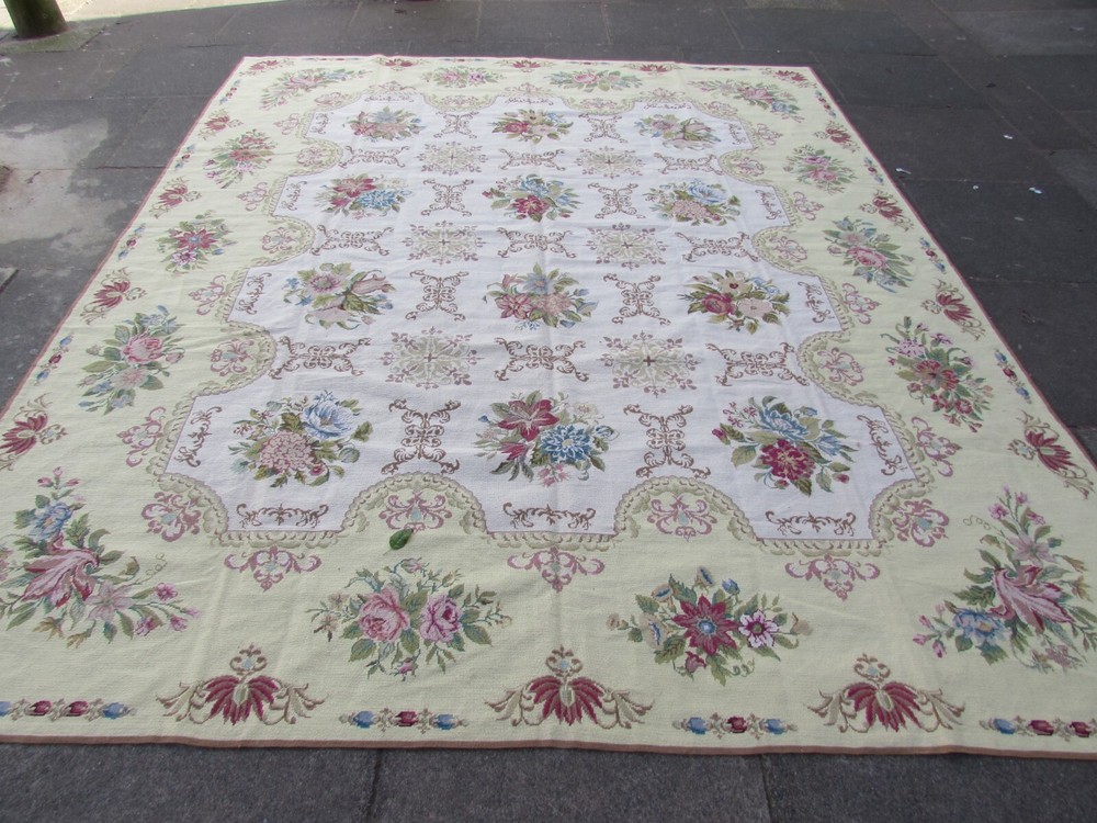 Fine Vintage Hand Made French Design Wool White Needlepoint Aubusson 296X245cm