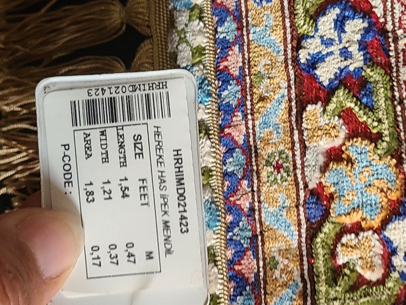 Vintage  Hereke Silk Rug  Hand Made Gold thread.15"x24" Beautiful museum quality gallery