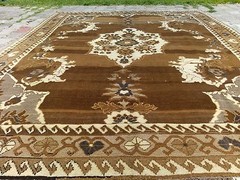 Vintage 1950-1960’s Wool Pile Ushak Rug 6′ x 9′