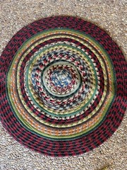Vintage Round Braided Wool Rug 31.5″ Multicolor Handcrafted Country Cabin