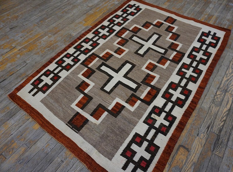 4'x5' Antique Navajo Small Scatter Size Wool Gray, Red, White Rug gallery