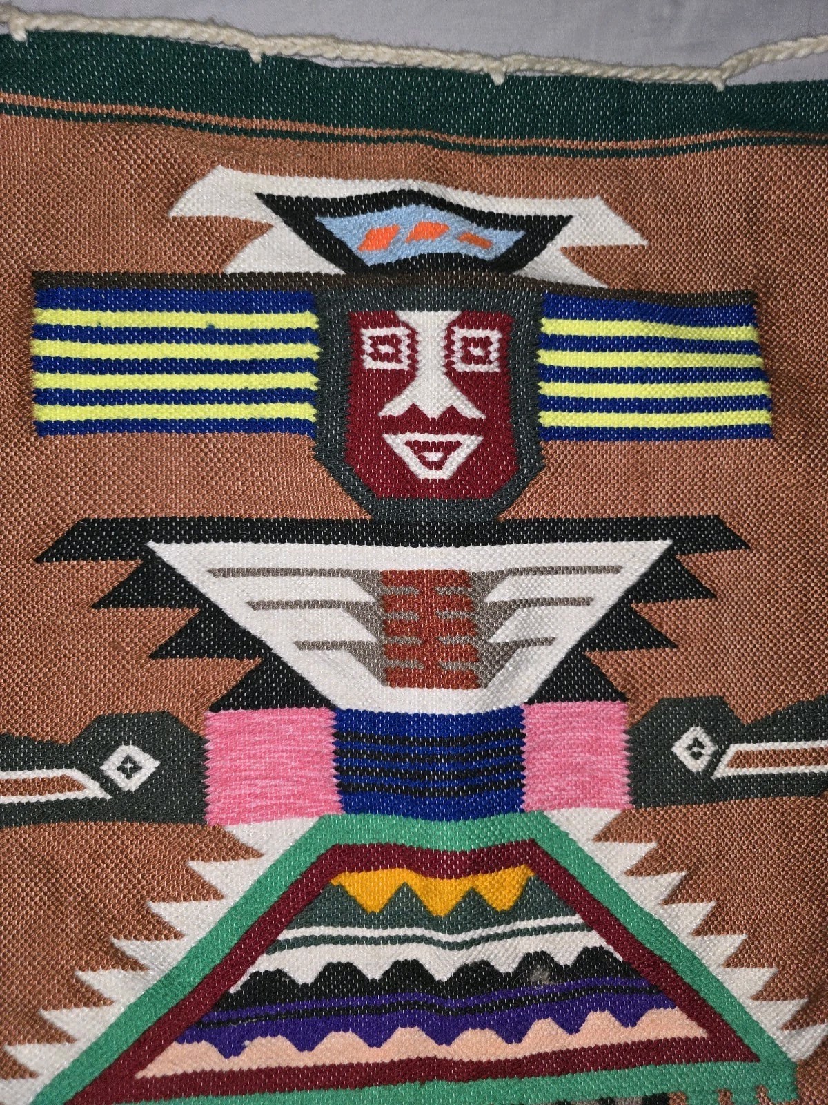 Vintage Artesanias Gladys Wool Made In Ecuador Flat Weave Kilm 25.5"x38" gallery