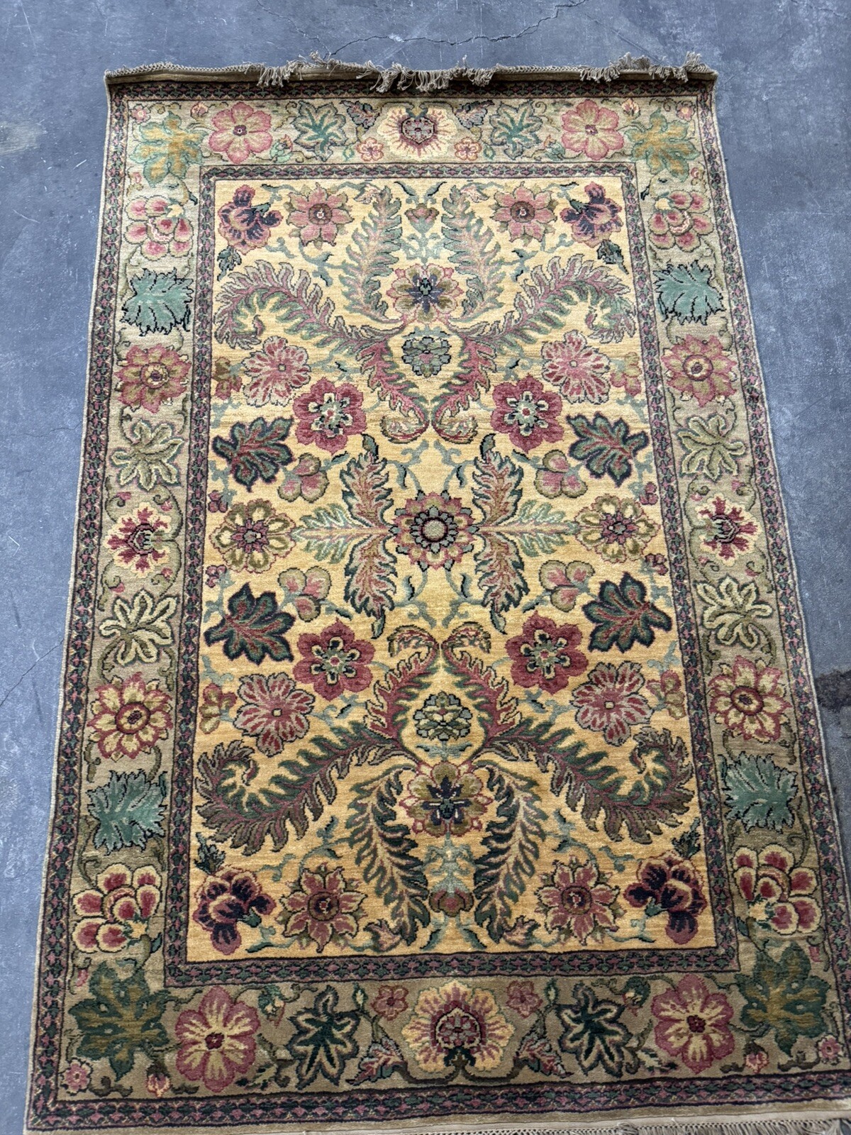 Couristan Majestic Collection Victorian Shawl-Beige 5'6x8' 100% Wool are rug gallery