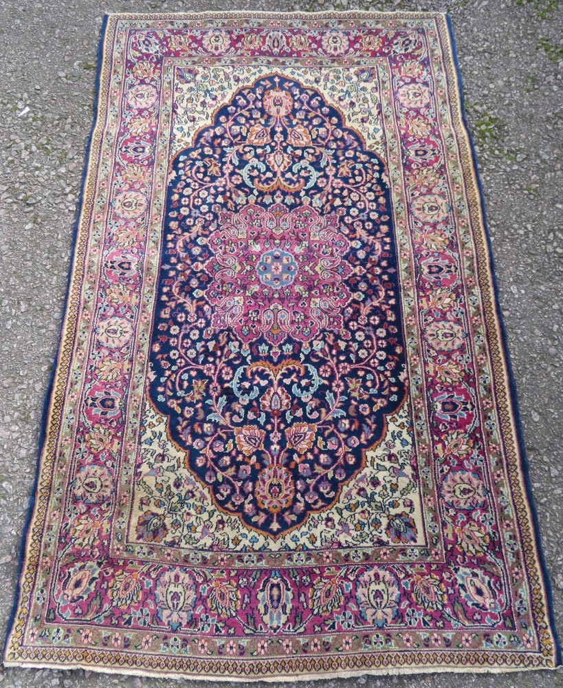 Antique Indian "Kashen" Rug. 161cm X 98cm.