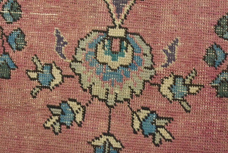 Vintage Anatolia 9’7” x 12’7” Pink Distressed Wool Hand-Knotted Oriental Rug gallery