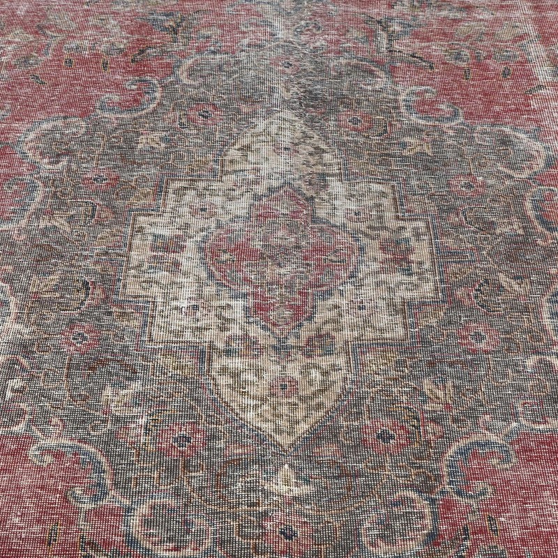 9'0" x 12'0" Caspian Vintage Hand-Knotted Wool Area Rug gallery