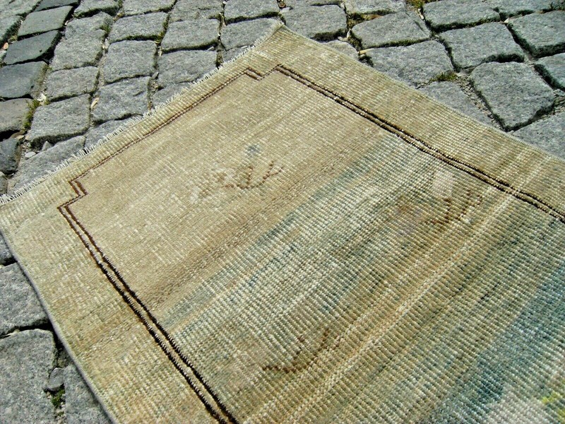 Vintage Turkish Rug 20'' x 35'' Muted Dye Oushak Rug Hand-knotted Wool Rug gallery