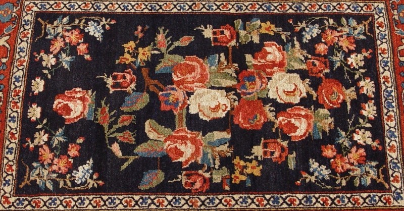Saroukk Hand Knotted Wool Rug - Antique 1920s - Rose Bouquet - (2' x 3') gallery
