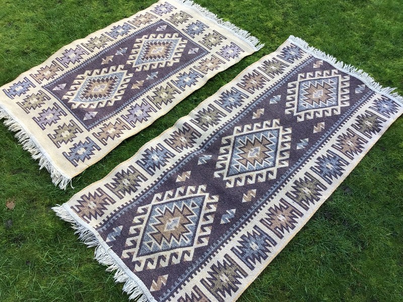 PAIR VINTAGE MAT RUG OLD CARPET LOVELY DESIGN REVERSIBLE AZTEC STYLE RUGS X 2 gallery