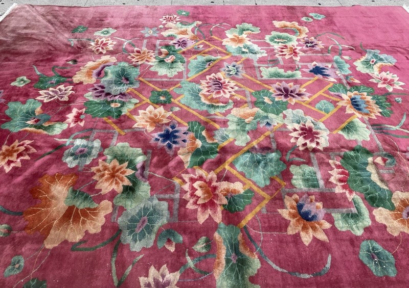 AN ATTRACTIVE ART DECO CHINESE RUG 4X6 ft gallery