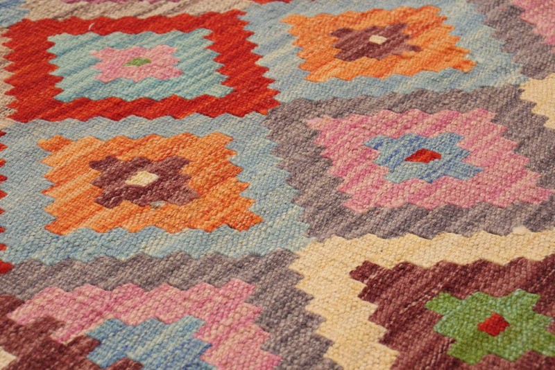 Vintage 4'10" x 6'6" Traditional Wool Hand Woven Oriental Area Rug gallery