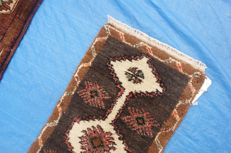19" x 36" Genuine Hand Woven Anatolian Wool Turkey Rug (MR15133) gallery