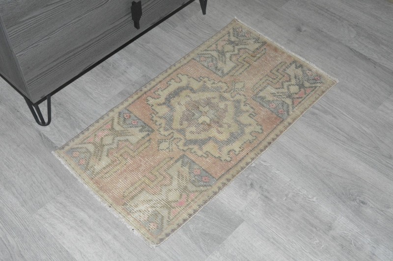 Vintage Oushak Rug 1'5x2'9 ft, Coral Geometrical Boho Turkish Rug gallery