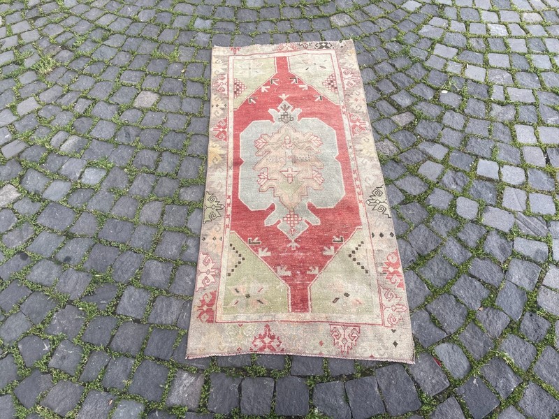 Bohemian Runner Rug, Turkish Vintage Rug, Handmade Wool Rug, 2,3 x 4,9 ft gallery