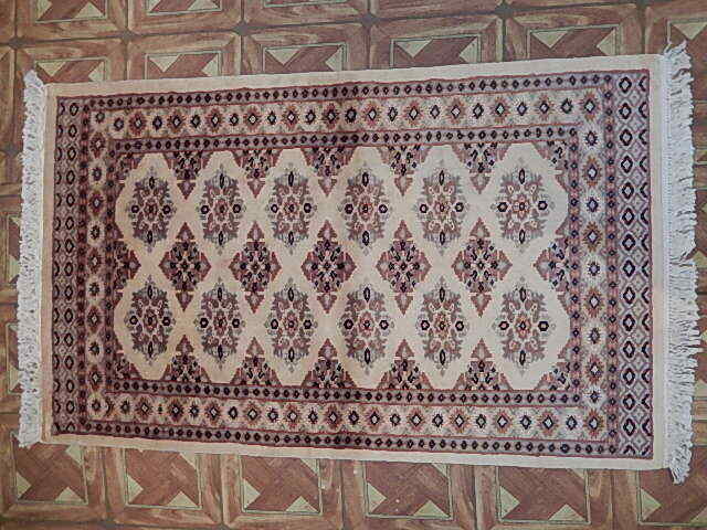 Ivory Silk Silk & Wool Handmade 3 x 4 Cosmic Latte Rug B-77914 gallery